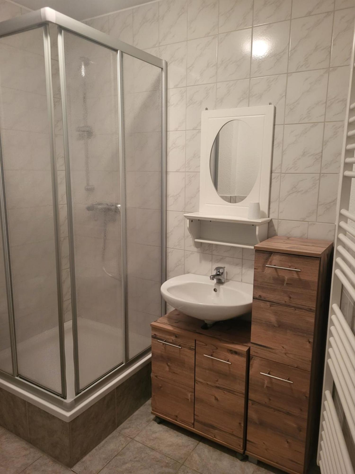 Apartment - Gaestewohnung - Unterkunft Monteure Chemnitz Zewnętrze zdjęcie